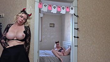 Caught my best friend fingering – we ended up cumming on each other’s two girl masturbate together