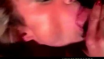 Muscled blonde big clitoris exposion