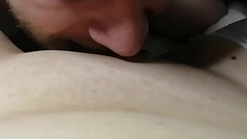 Licks pussy