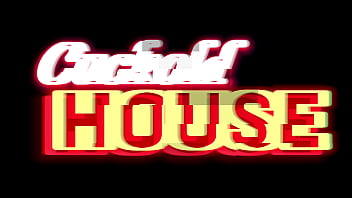 Esposa safada ligou pra gente perguntando se tinha alguém pra trepar com ela e tinham dois