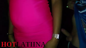 Me folle un desconocido en publico