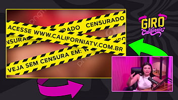 Ela usou o presente na bucetinha