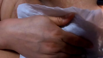 Raspando debajo de las sábanas