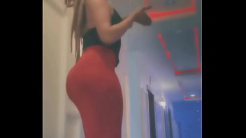 Fingers myself come check me out and get cum quickly