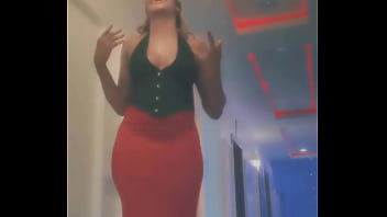 Fingers myself come check me out and get cum quickly