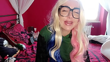 Chantal try her new very big cock