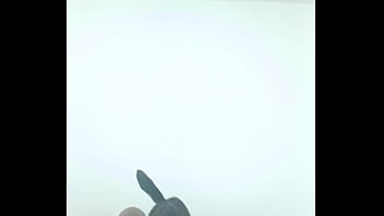 No sofá com safado comendo eu e amiga