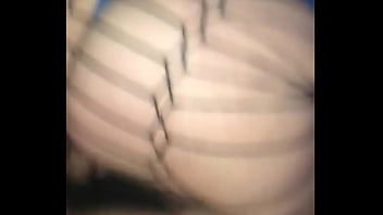 Amateur girl with huge ass likes it doggy