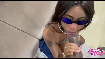 Novinha me estigou de saia curta e corpinho de menina