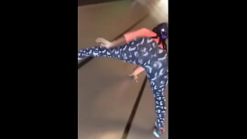 My b shaking ass at the gym