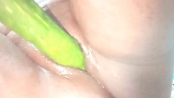 आज मेरी चूत बहुत टाइट है तेल लगा कर चूदाई करी