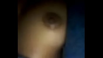 Me Muestra Sus Senos thumbnail