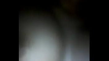 Me muestra sus senos