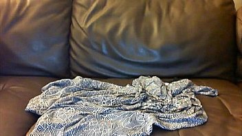 Young lightskin slim thot on cam