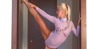 Sexy ballerina strips