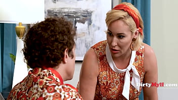 Retro sitcom shows a stepson & stepson hesitantly fucking on camera for ratings Retro sitcom shows a stepson & stepson hesitantly fucking on camera for ratings