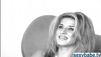 Pornstar nude by the beach