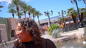 Rising bbw star looking stunning in las vegas