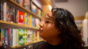 Rising bbw star looking stunning in las vegas