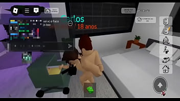 Comendo a do job no roblox