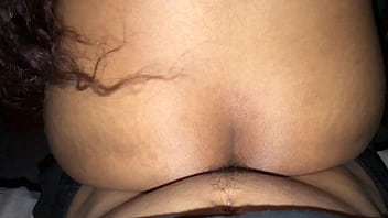 Meu marido saiu pra trabalhar e meu vizinho veio me comer gostoso