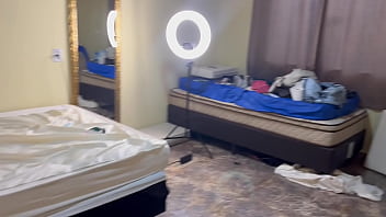 Aproveitei que meu marido saiu e fui cadela de 2 machos na casa de praia