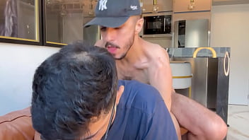 Marcos goiano fodido pelo dotad&atilde;o da piroka veiuda sexo gay bareback com dotad&atilde;o baiano