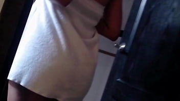 I touch my pussy while i shower i'm a slut who loves sex