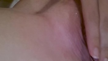 Mrs trouble playing with herself