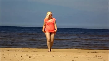 Big ass on a sunny day