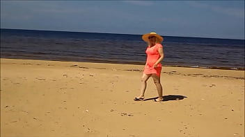 Big ass on a sunny day