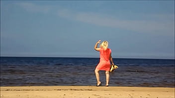 Big ass on a sunny day