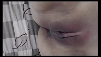 Que rico que es estarme tocando las tetas y el clitoris con mis juguetes y mano