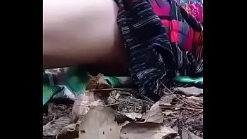 Culiando en la selva con mi novia