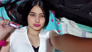 Esta es la ventaja de quedarme solo en casa con la novia de mi amigo todos los días casero real