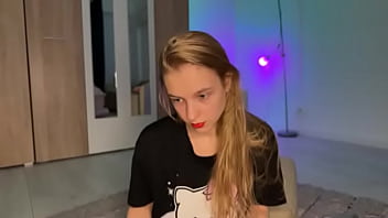 Big tits playing so hot