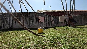 Fodendo no quintal da minha sogra
