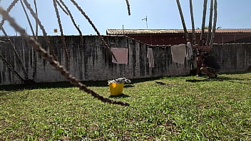 Fodendo no quintal da minha sogra