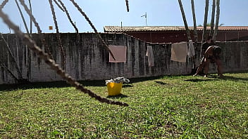 Fodendo no quintal da minha sogra