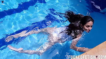 Preview week 42 skinny swimwear wetlook