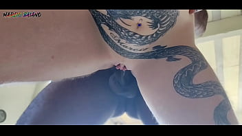 Malhando em casa e levando vara na varanda