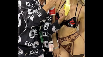 Emma sirus acepta los desafios picantes