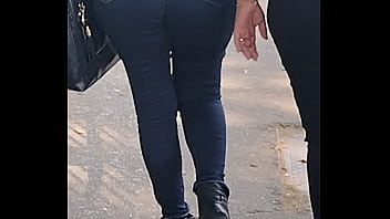 Rebolooou porque viu que eu tava filmando que delicinha