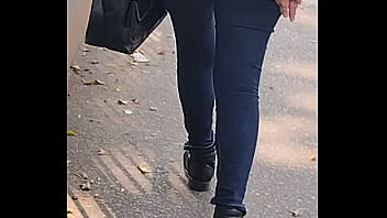 Rebolooou porque viu que eu tava filmando que delicinha