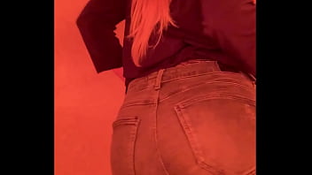 Masturbating on set of commercial larajuicy