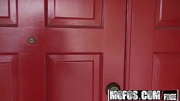 Pervs on patrol fucking a real nympho starring mariah mars