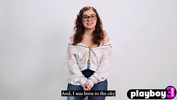 Sexy big booty babe exposed her curvy body and milf enjoyed hot masturbation