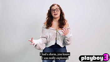 Sexy big booty babe exposed her curvy body and milf enjoyed hot masturbation