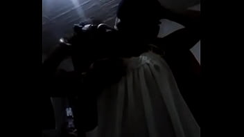 Trio en casa con otro amigo