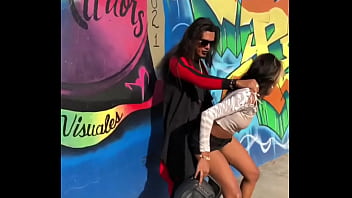 Crazy la perra y ledys castillo